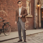 découvrez comment intégrer facilement le style vintage dans votre garde-robe pour un look unique et tendance, alliant charme d'antan et modernité.